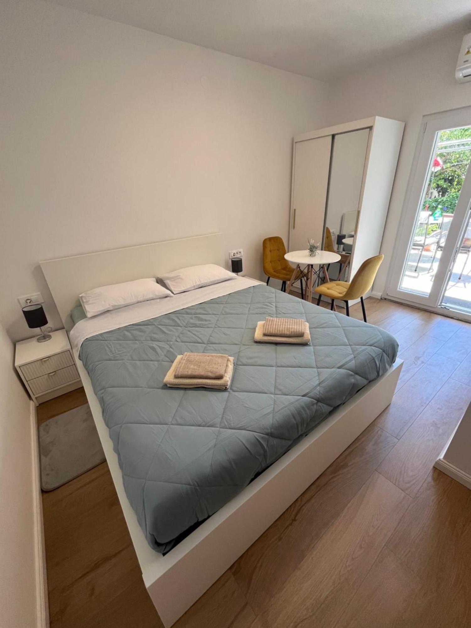 Green Oasis For Two, 30 Meters From Sea Apartment Zadar Ngoại thất bức ảnh